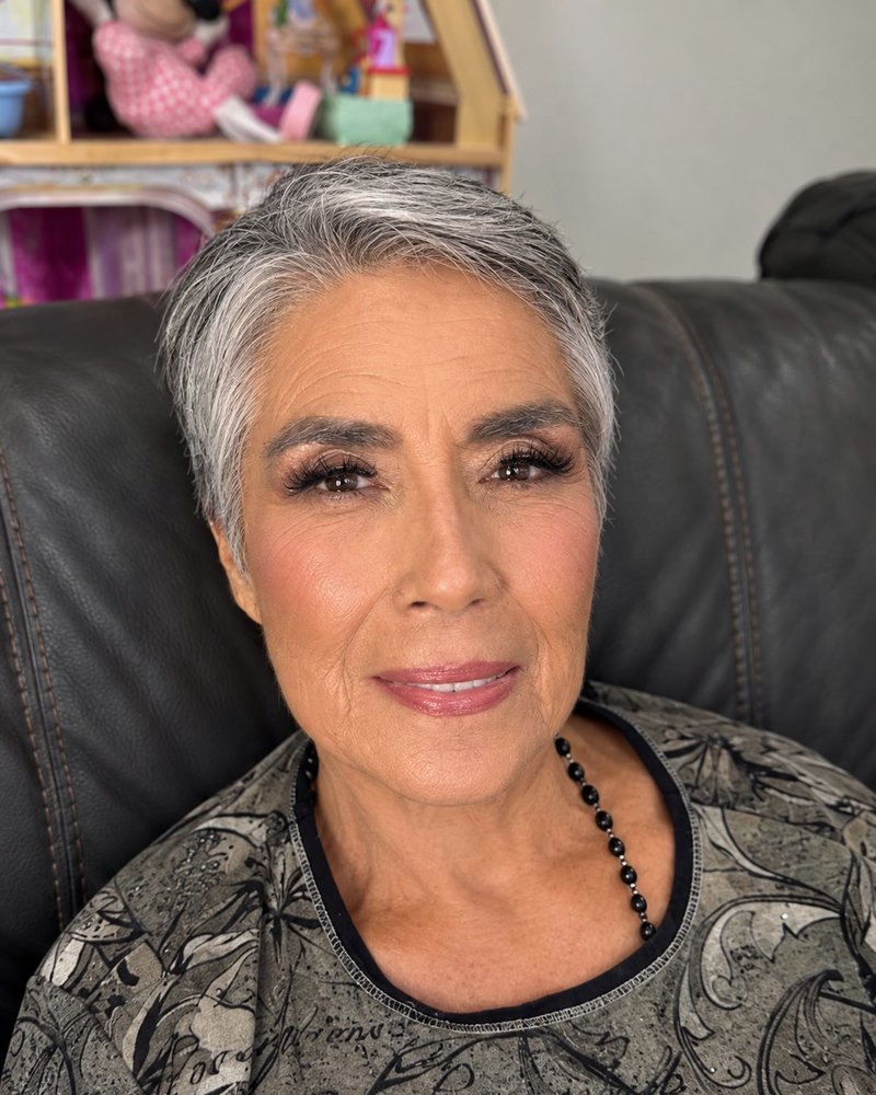 Timeless makeup for mature skin by Thalia Castillo